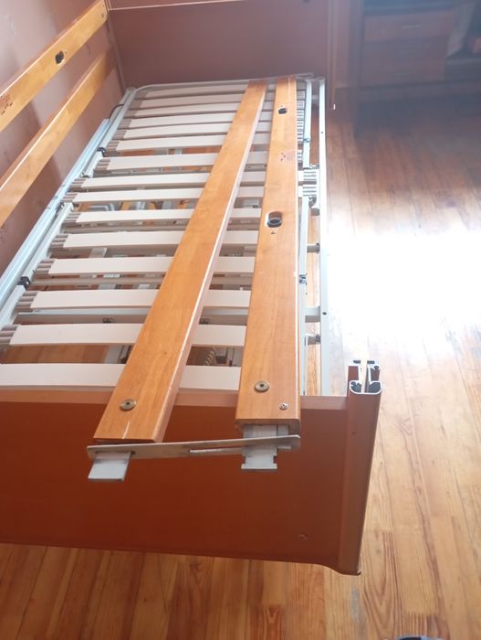 Медицинская электрическая кровать