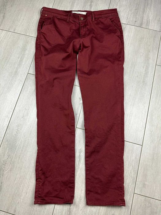 Spodnie męskie chino Wrangler W31 L32 bordowe