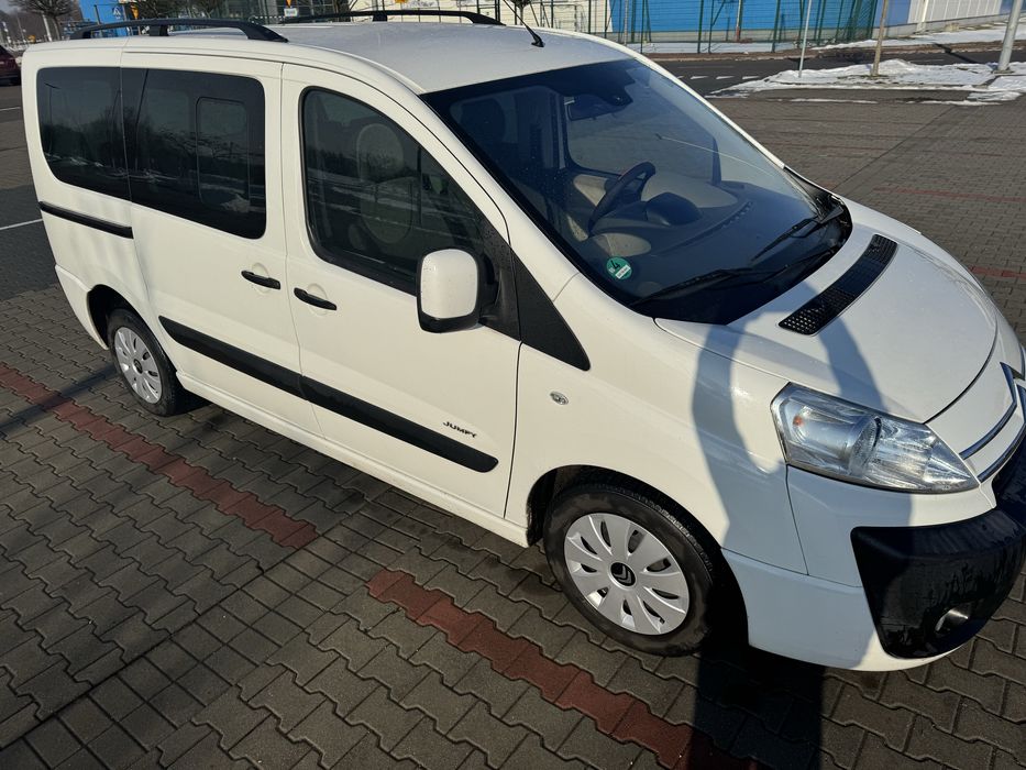 Citroen jumpy - 8 osobowy 2.0 hdi -klima - nawiewy - hak