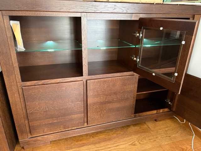 Komplet mebli dębowych z oświetleniem LED - gotowy system