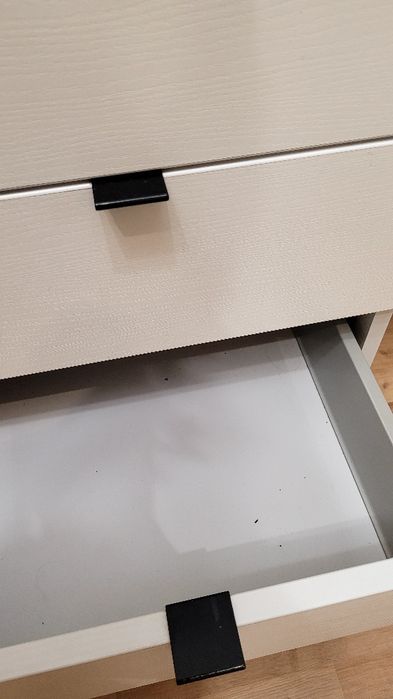 Białe biurko, solidne,  nie Ikea