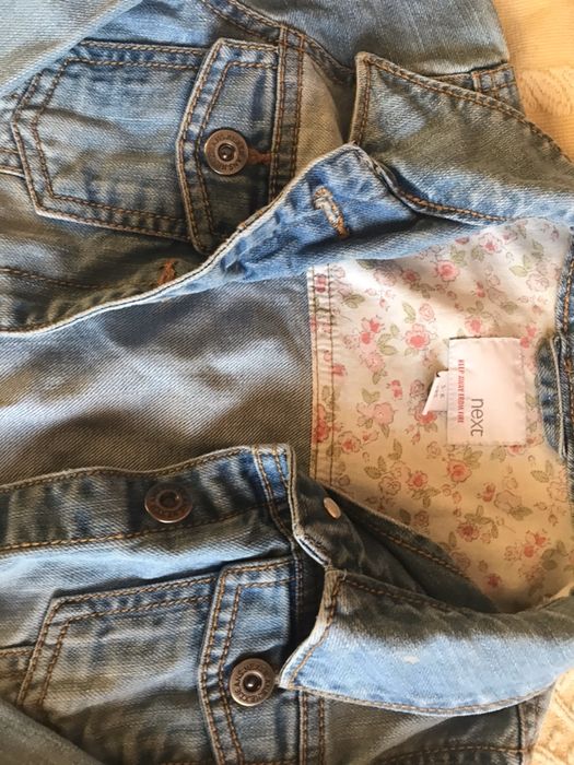 Saias e casaca de ganga 4 a 5 anos, portes grátis