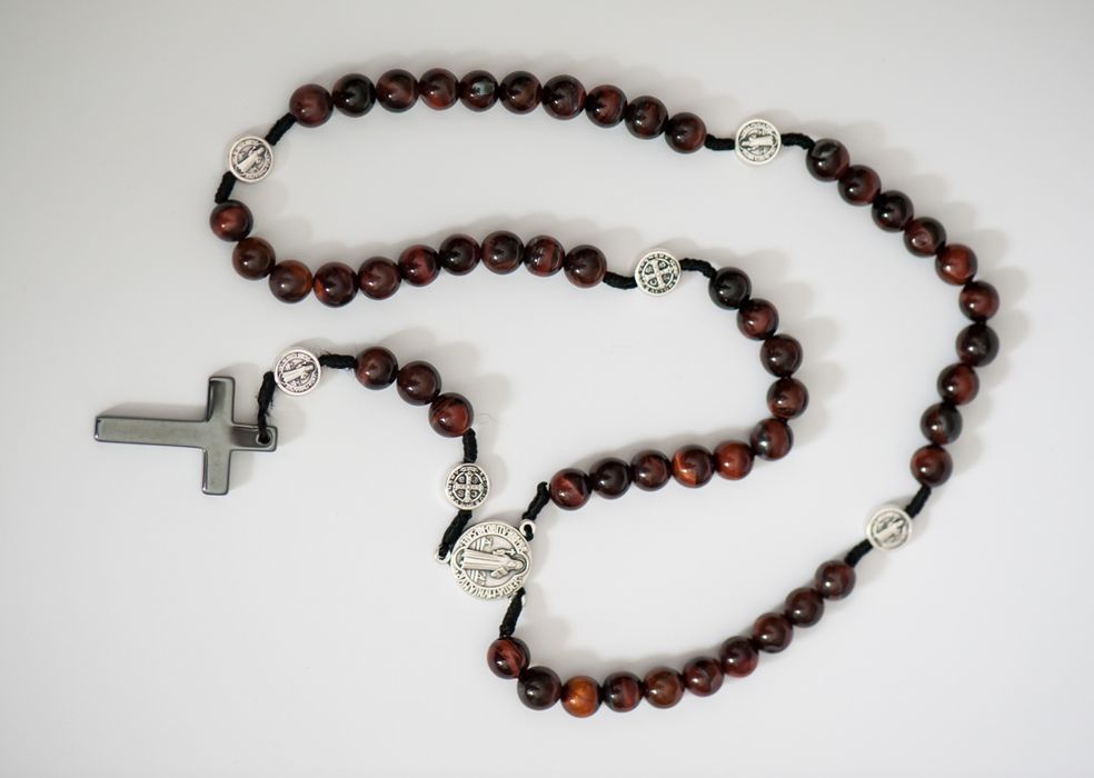 Różaniec Św.Benedykta z kamienia Bawole Oko-pamiątka na bierzmowanie