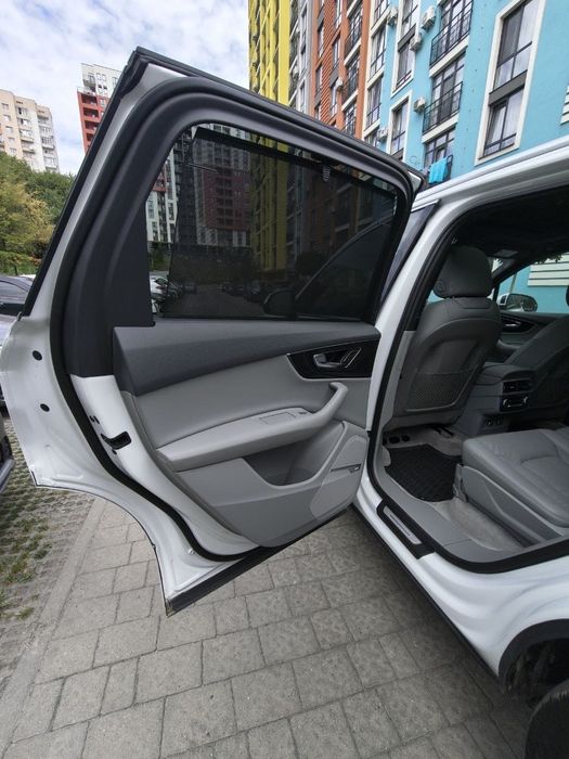 Audi Q7 2019 VIN WA1VAAF71KD034046 фото оголошення 9 з 24