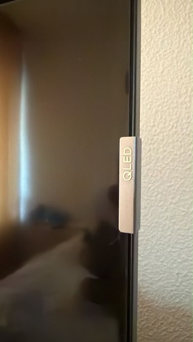 TV - TCL - 55 polegadas, com 3 meses de uso.