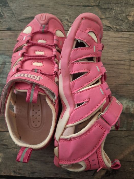 Sandały dziecięce 33