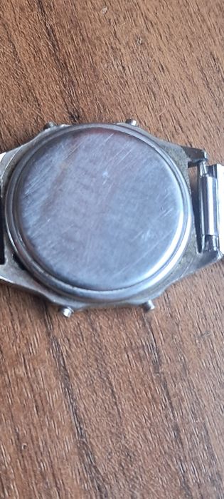 Zegarek elektroniczny PRL