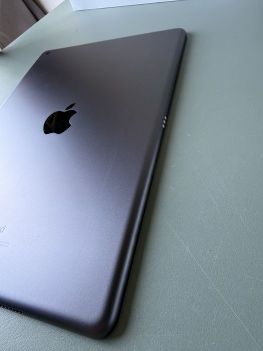 Apple iPad 8a Geração 128 2020