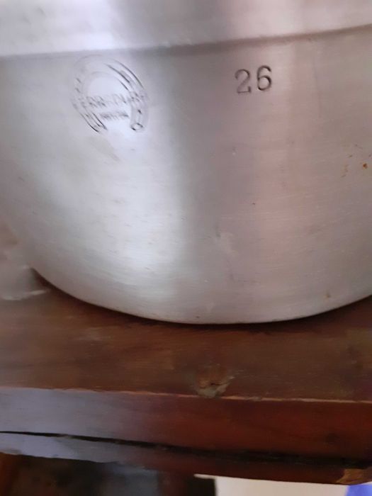 Forma de alumínio para bolos64740397599362121