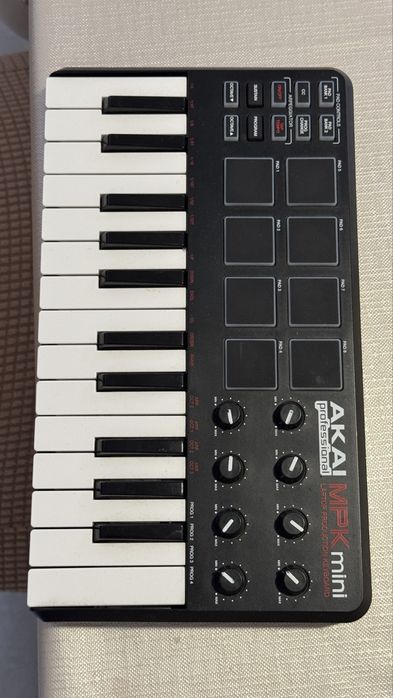Vendo akai mini