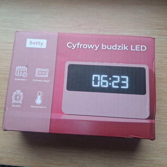 Cyfrowy budzik led