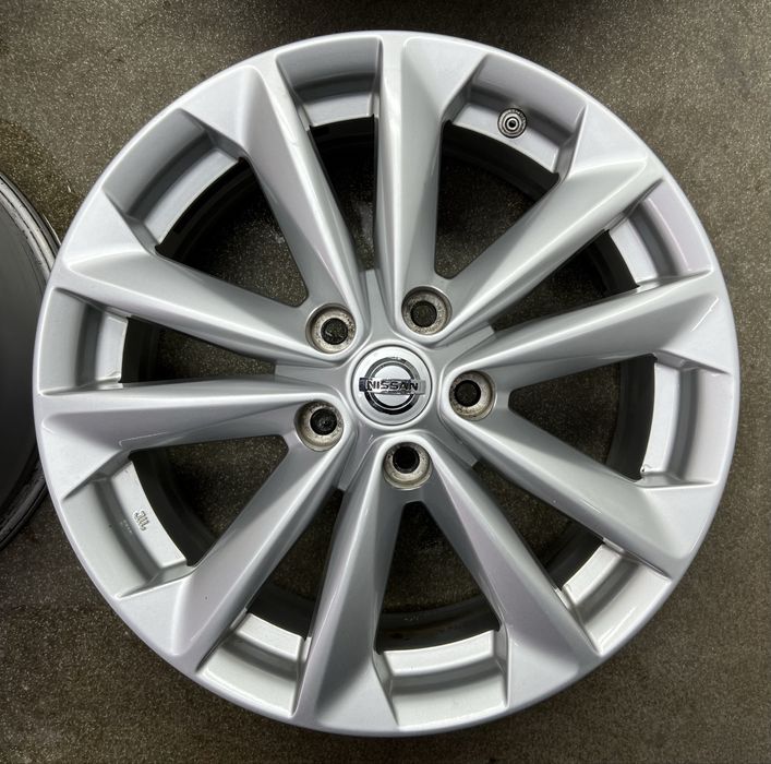 Диски R17 5 114.3 et40 J7 Оригінал Nissan Juke x-trail qashqai ніссан