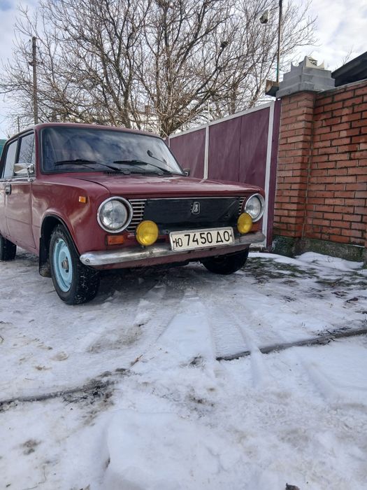 Продам ваз 21013
