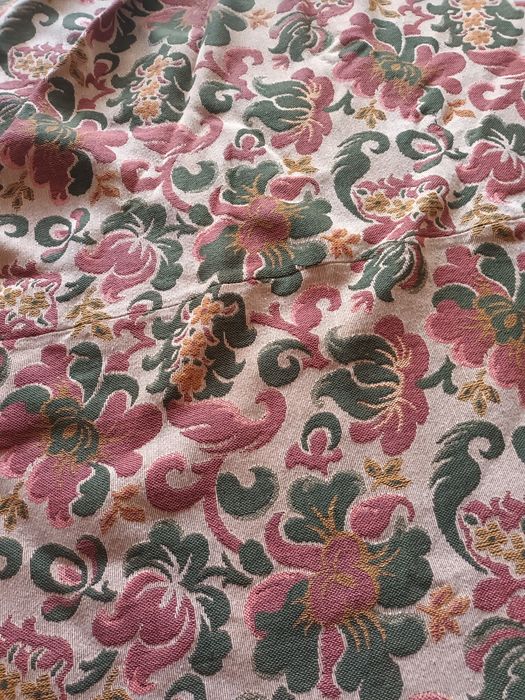 Camilha para mesa redonda