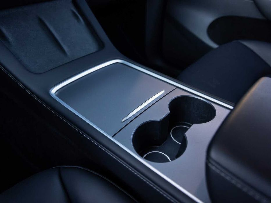 Tesla Model Y Performance      2023