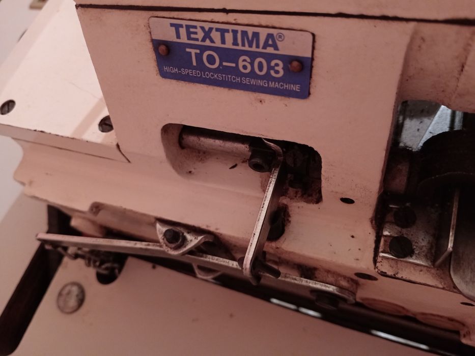 Продам оверлок Техтіма