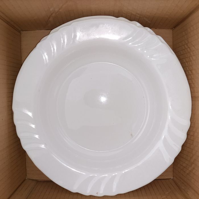 Large-format plates/platters with decorative patterns64553028967425124