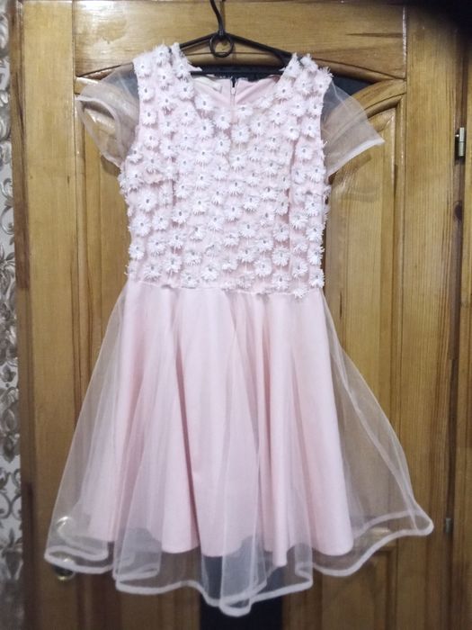 Плаття для дівчини