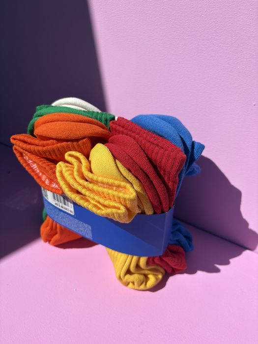 Kolorowe skarpetki adidas