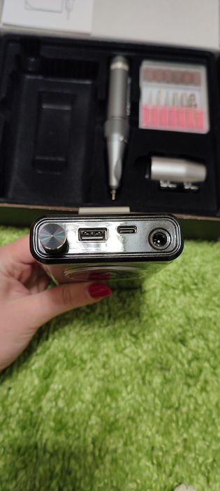 Фрезер на аккумуляторе  для маникюра мощный 45w