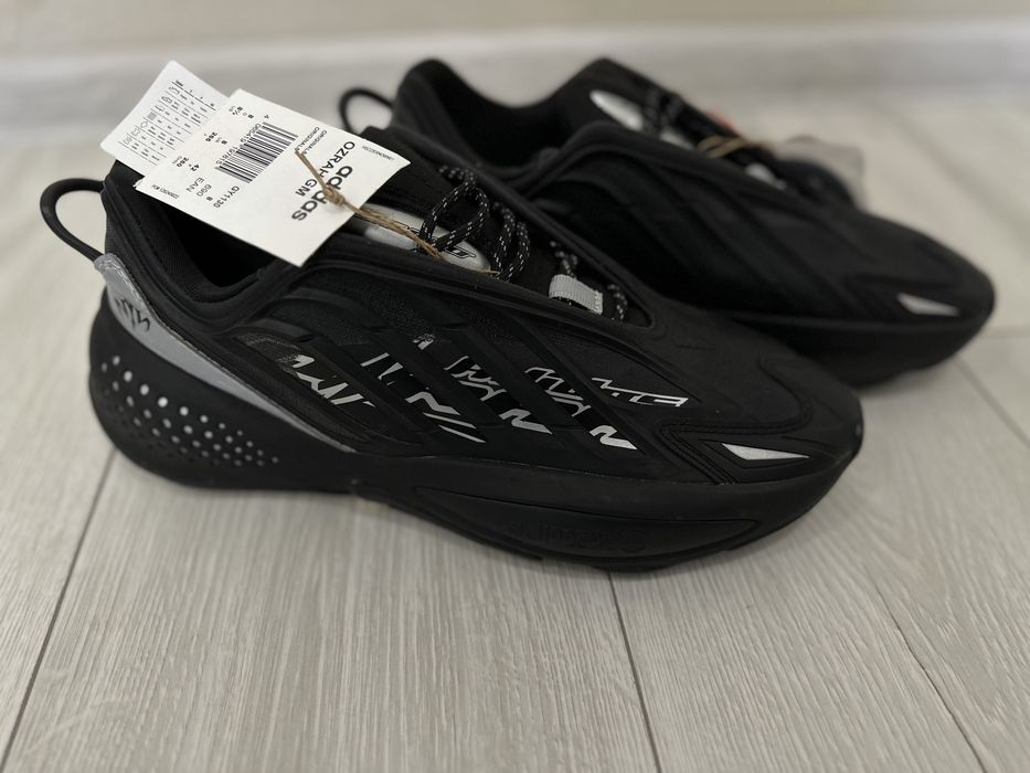 Кросівки adidas