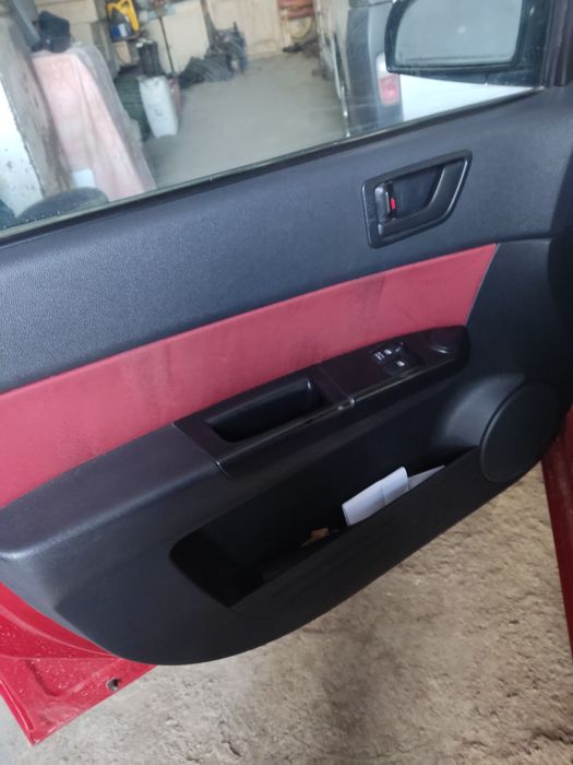 Hyundai продається