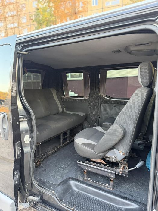 Продам Opel Vivaro 2.5