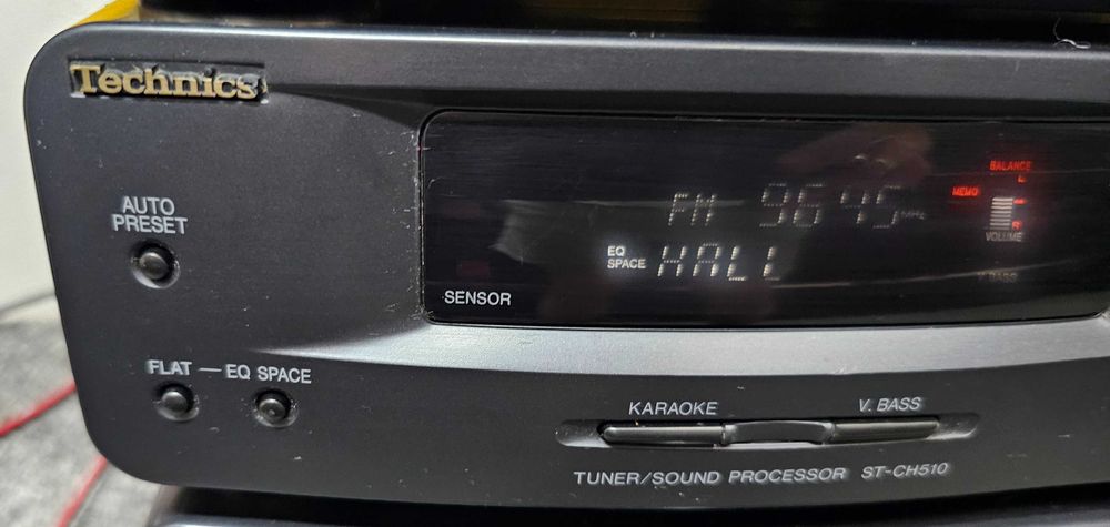 Tuner sound processor TECHNICS ST-CH510.