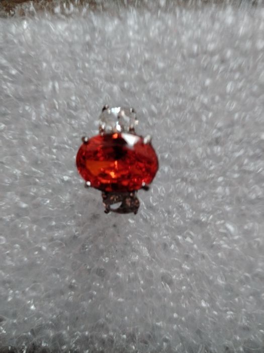 Жіноча прикраса обручка