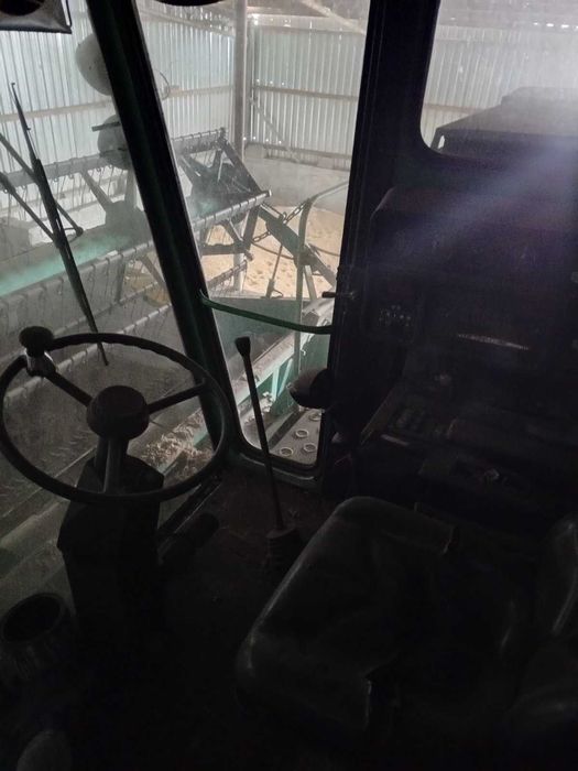 Комбайн ДОН 1500