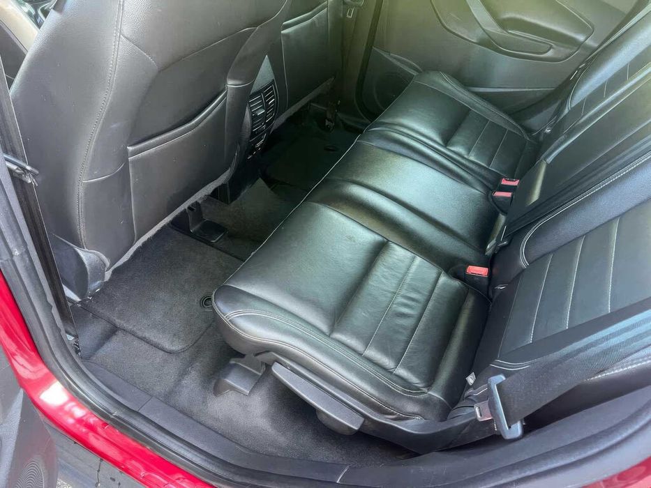 Ford C-Max Hybrid SEL      2015