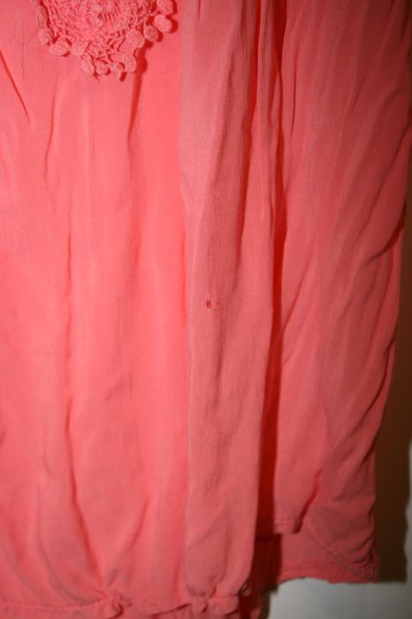 Camisola Rosa com Detalhes em Renda