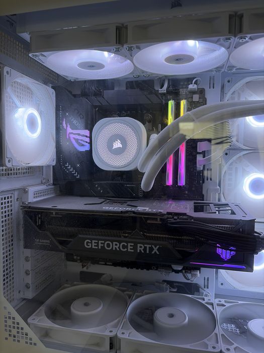 Computador gaming, RTX 4070 Ti 16gb, Super, ryzen 7 9800X3D , 32gb ram