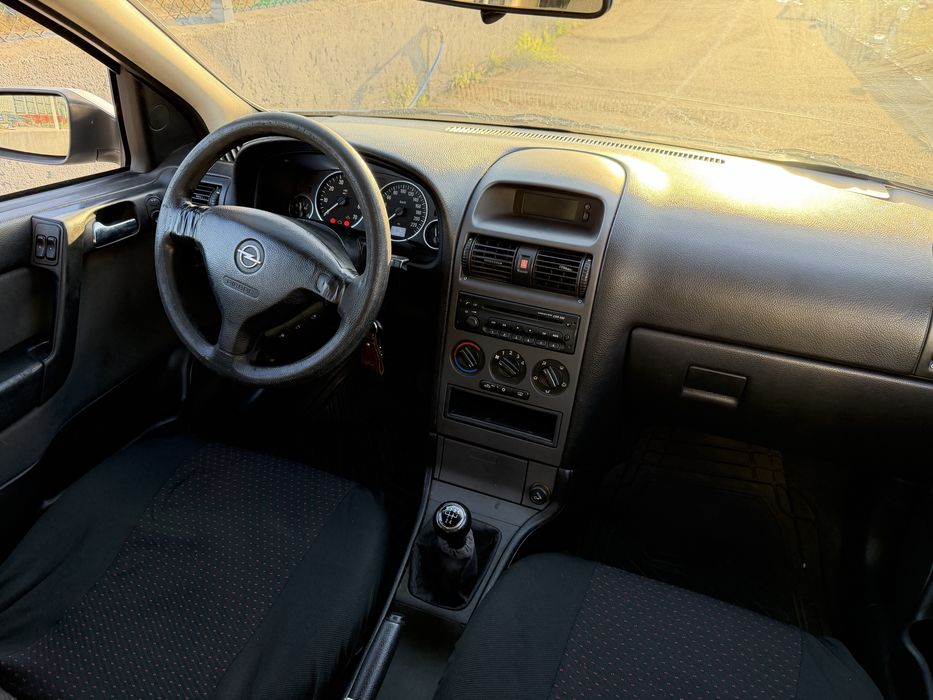 Opel astra caravan 1.4 16v