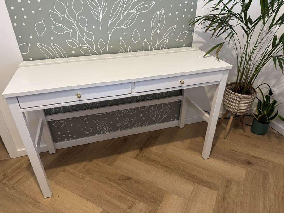 Biurko drewniane białe toaletka Ikea Hemnes