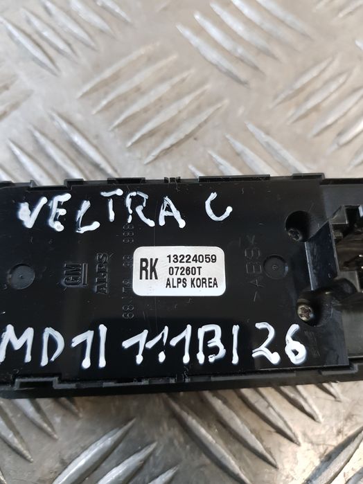 Panel Przełącznik Szyb Lusterek 13224059 Opel Vectra C