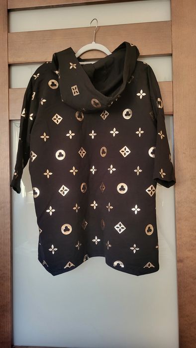 Super bluza w złote wzory