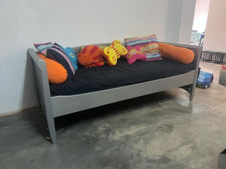 Cama de corpo meio