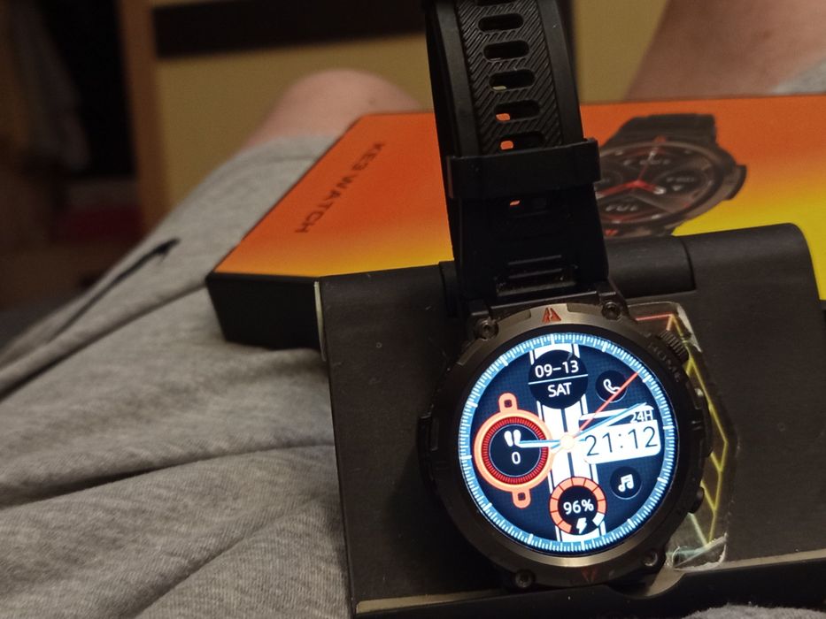 Смарт часы с фонариком