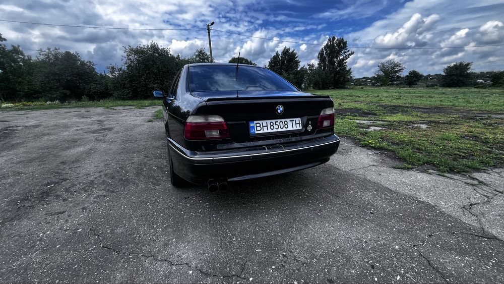 Продам BMW E39 кузові