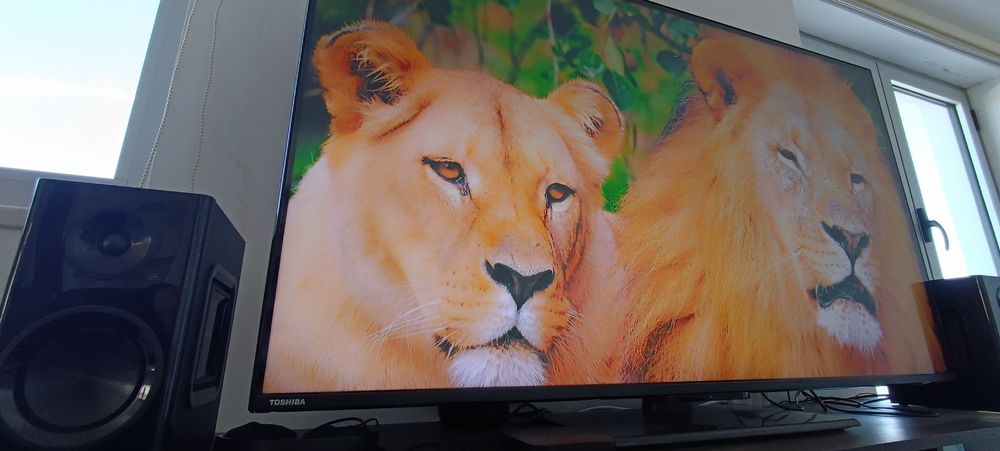 Smart TV 55" 50UV3463DG DLED 4K Ultra HD (Preto) - TOSHIBA