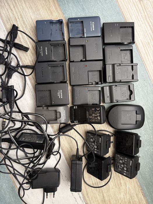 Зарядний пристрій nikon , canon , sony , fujifilm, panasonic