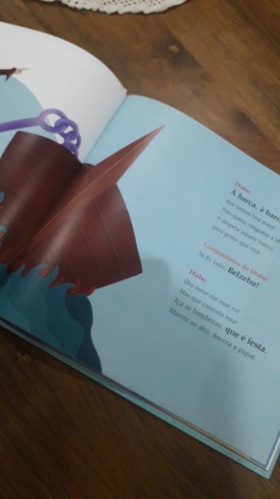 Livro infanti l"Auto da Barca do Inferno "