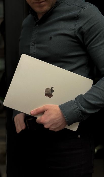 MacBook Air 13.6” M4 2025