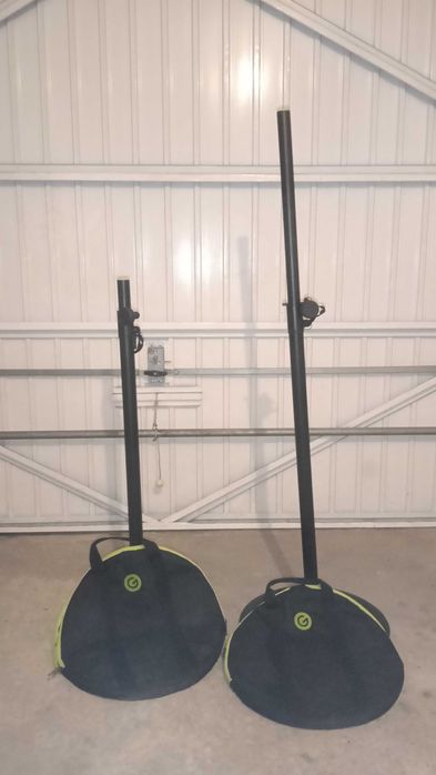 2 Tripés Gravity com sacos