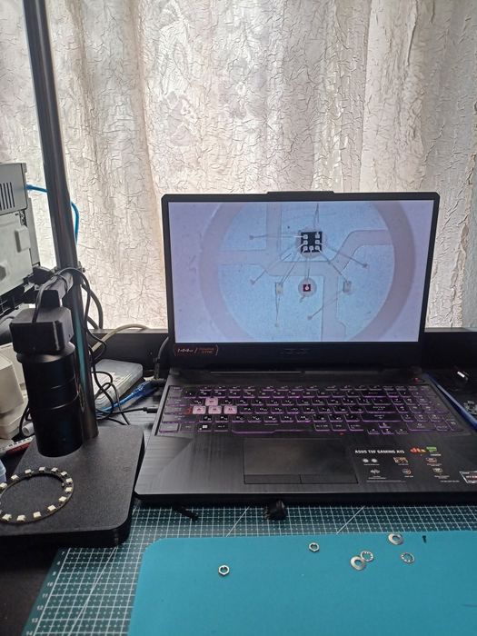 Unikalny mikroskop własnej roboty Full HD
