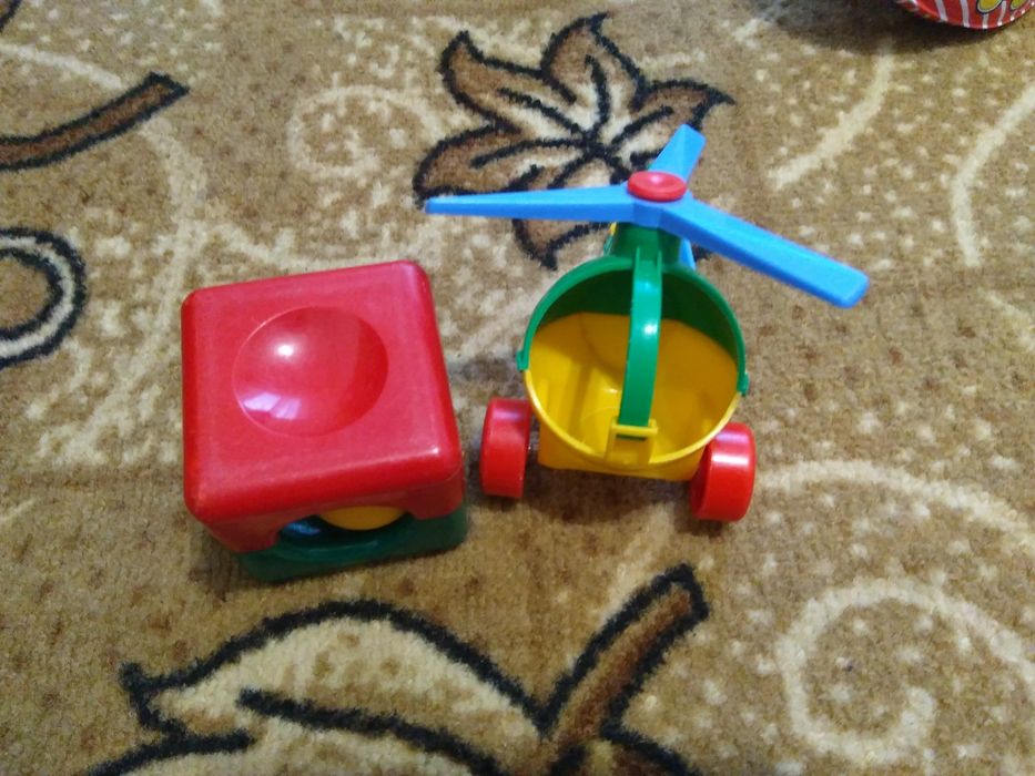 Іграшки для дітей.