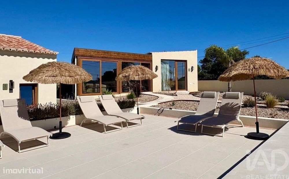 Casa / Villa T4 em Lagoa e Carvoeiro