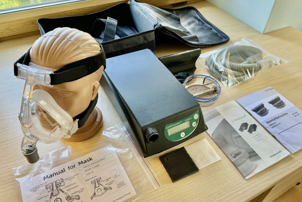 Сіпап апарат Weinmann SOMNOcomfort CPAP + маска + трубка+ зволожувач
