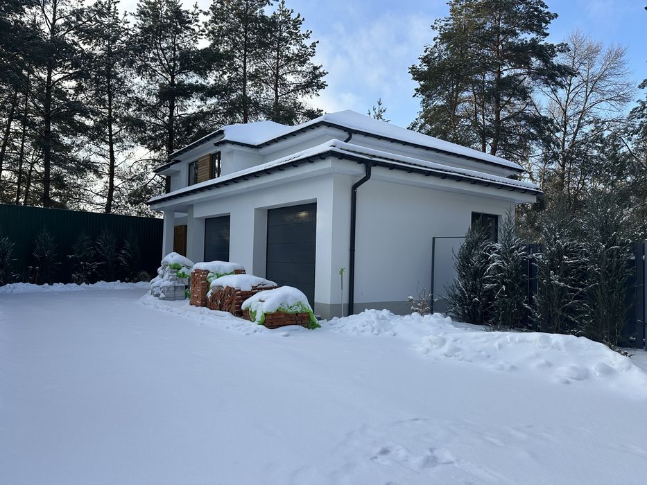 Котедж 200 м біля річки в сосновій рощі. Поруч з Prydesennya Eco Villa